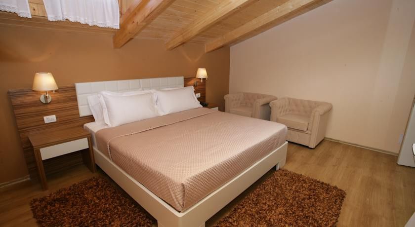 טיראנה Hotel Vila 60 מראה חיצוני תמונה