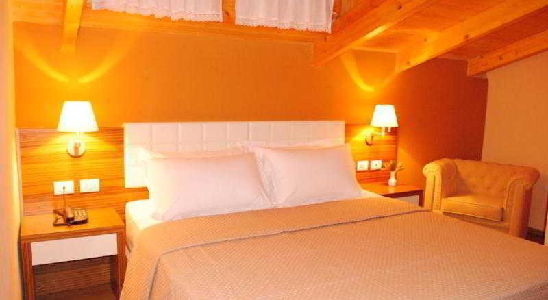 טיראנה Hotel Vila 60 מראה חיצוני תמונה
